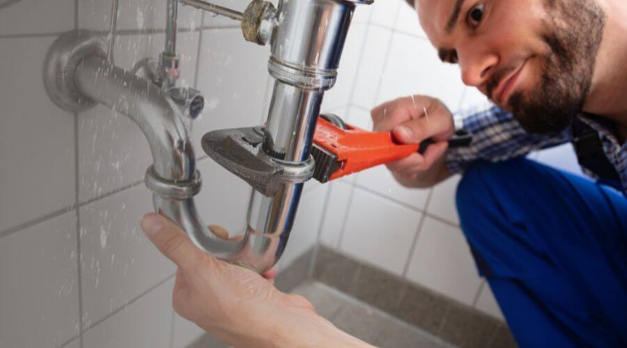 Professional emergency plumbing in Moffit, ND